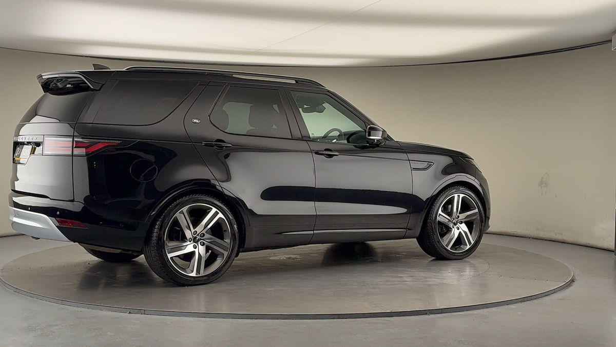 More views of Land Rover Discovery