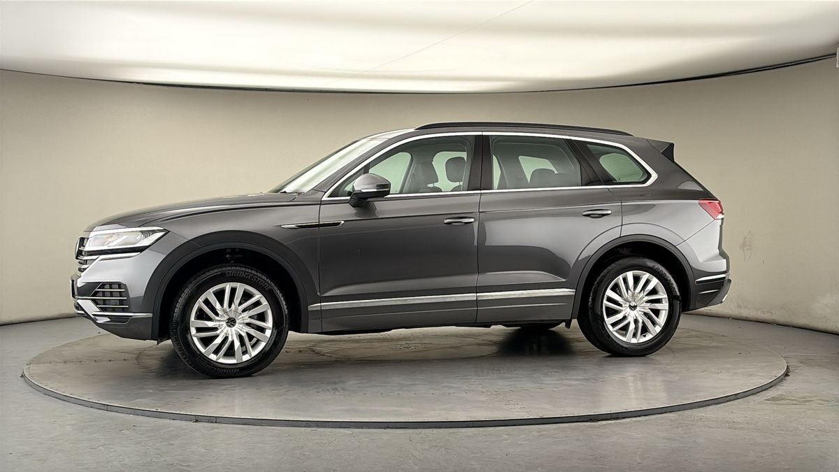 More views of Volkswagen Touareg