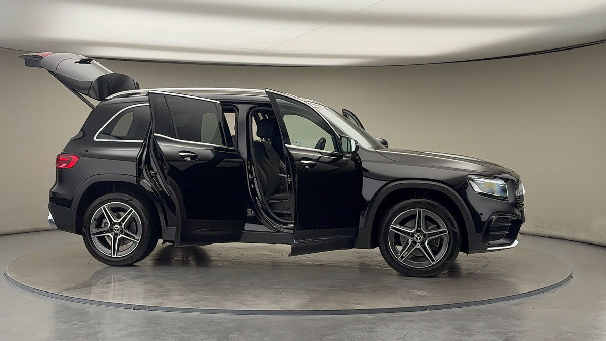 More views of Mercedes-Benz GLB