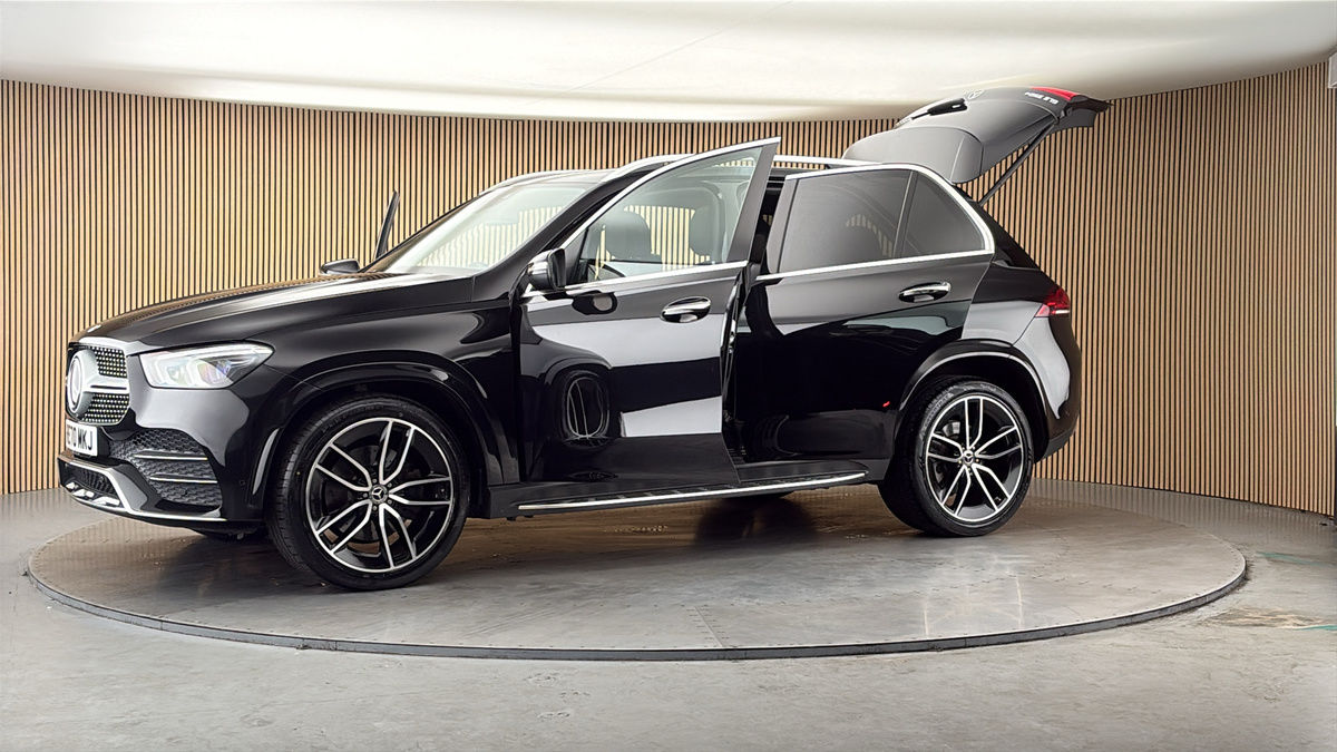 More views of Mercedes-Benz GLE