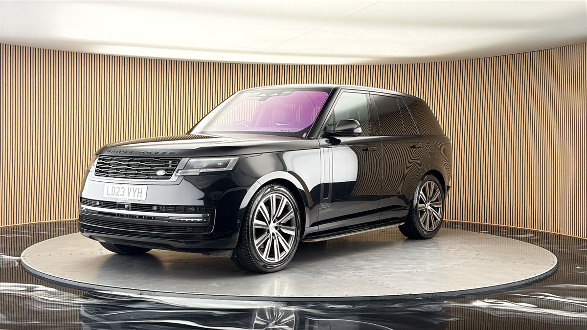 More views of Land Rover Range Rover