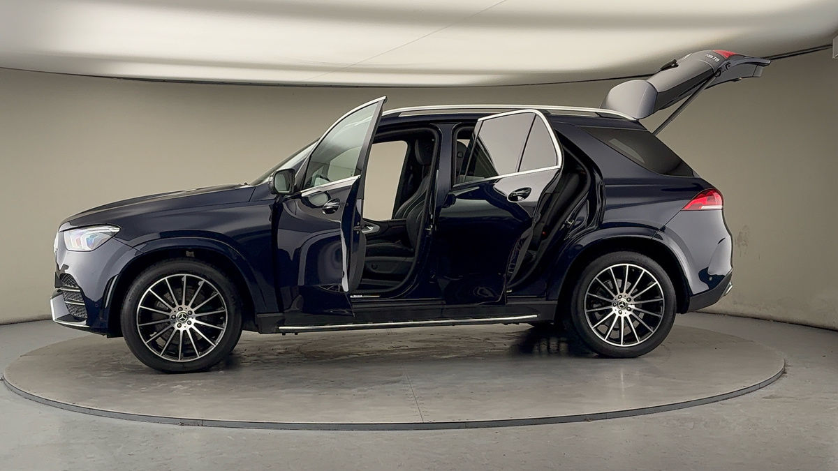 More views of Mercedes-Benz GLE