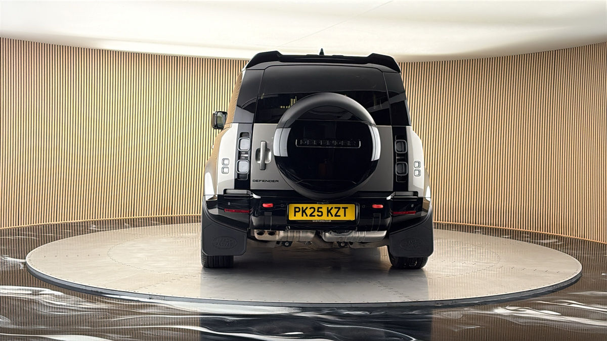 More views of Land Rover Defender 90