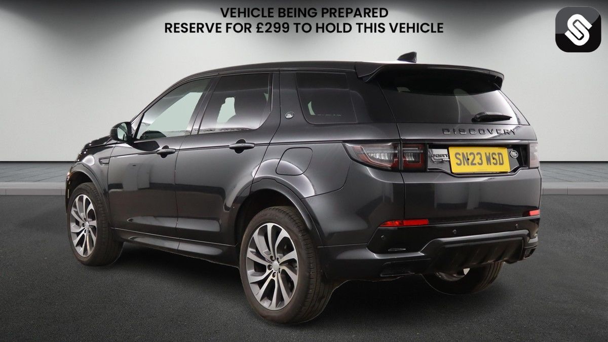 Land Rover Discovery Sport Image 3