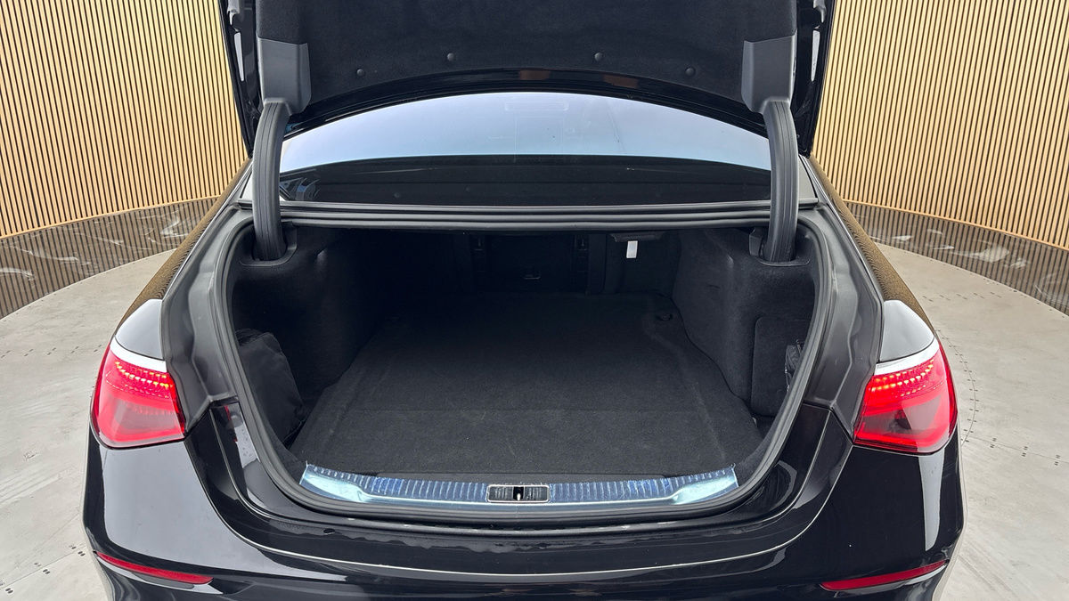 Mercedes-Benz S Class Image 11