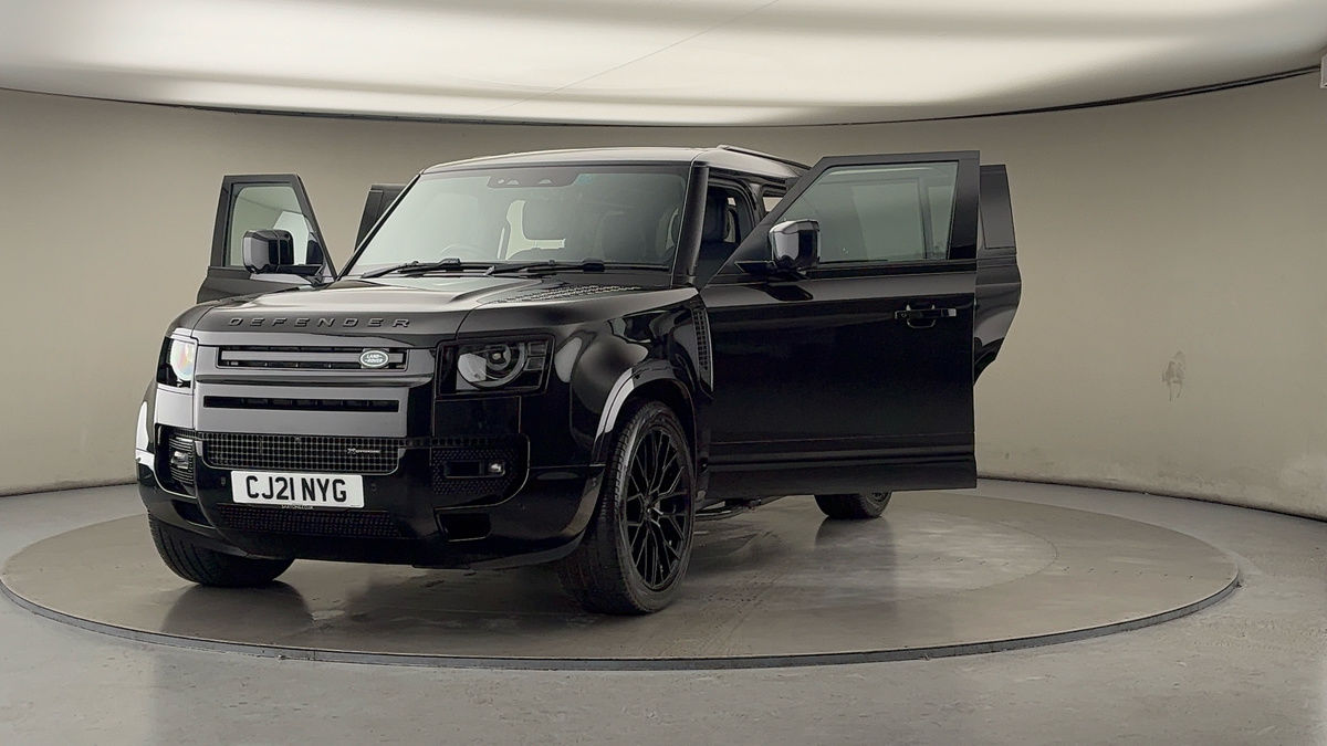 More views of Land Rover Defender 110