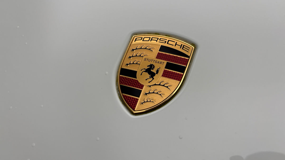 Porsche Taycan Image 25