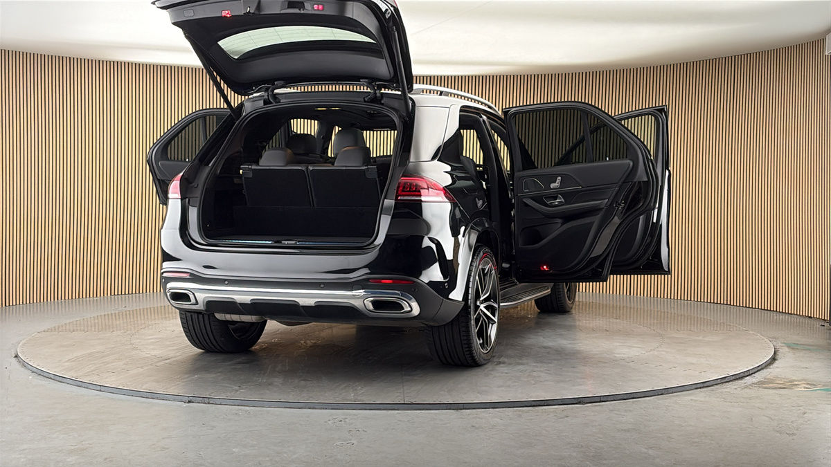 More views of Mercedes-Benz GLE
