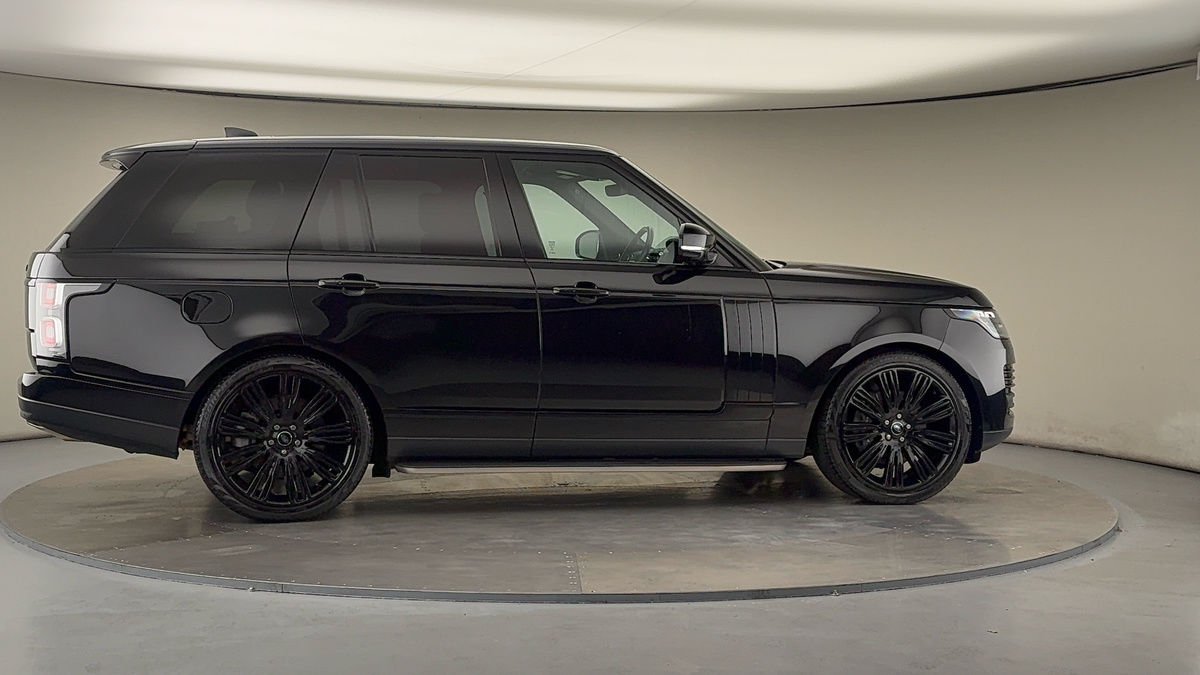 More views of Land Rover Range Rover