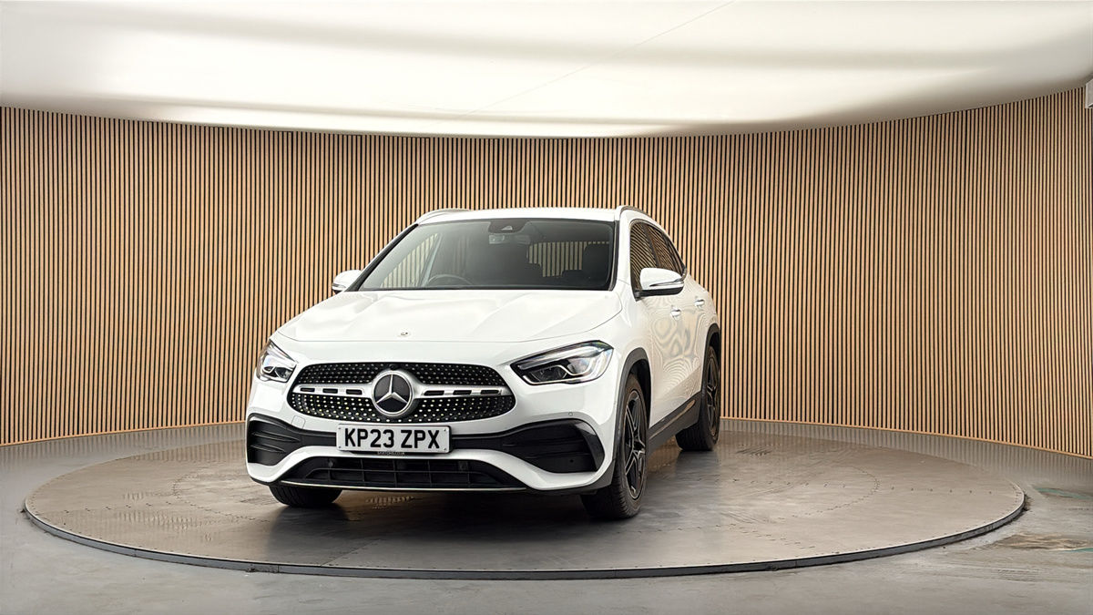 More views of Mercedes-Benz GLA