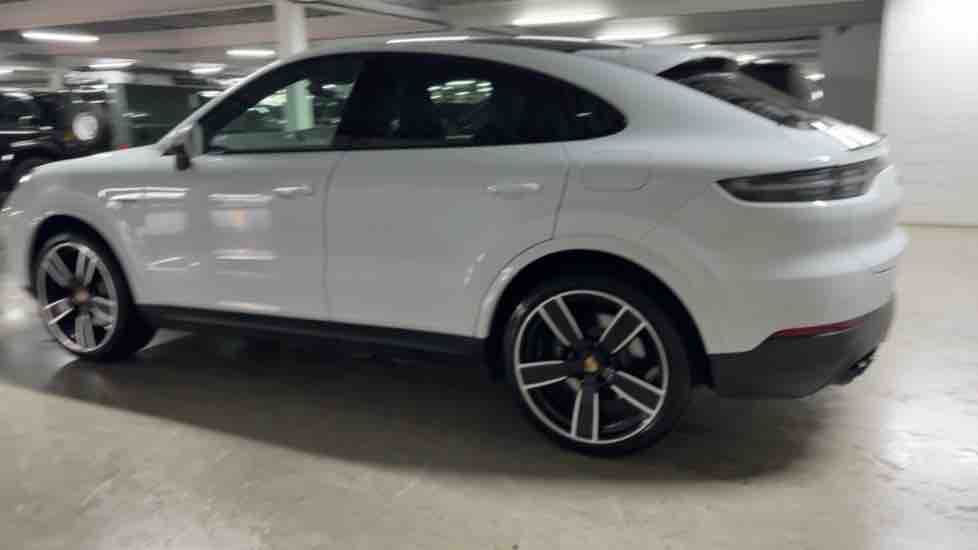 More views of Porsche Cayenne