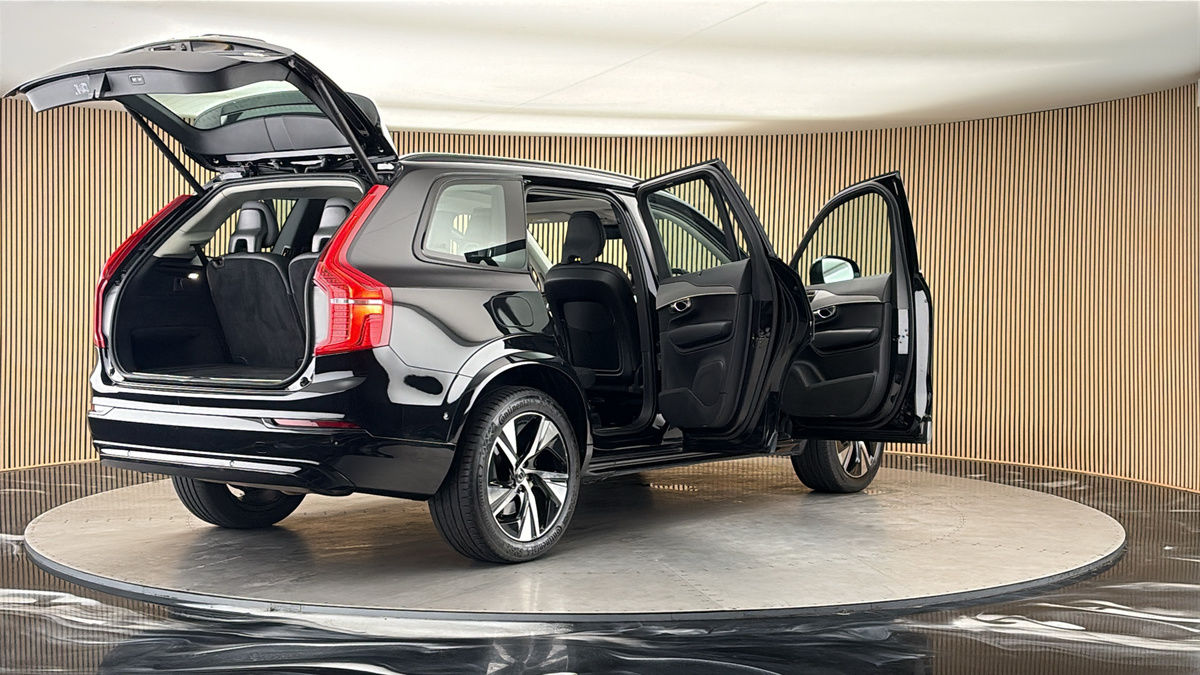More views of Volvo XC90