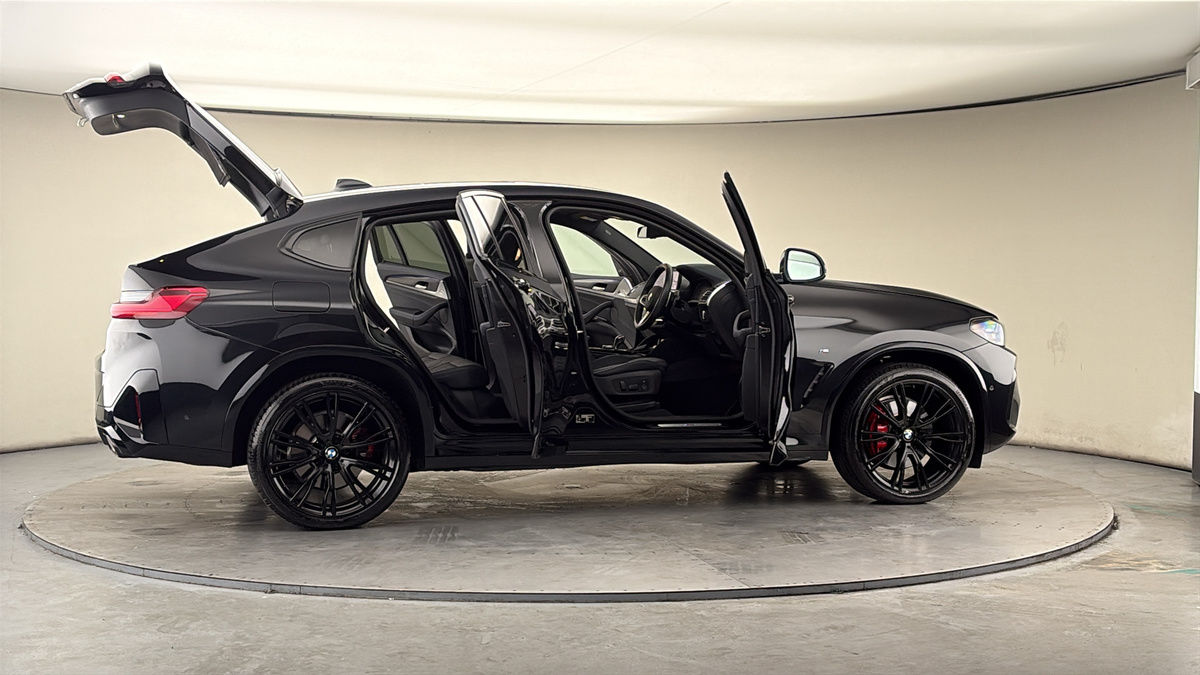 More views of BMW X4