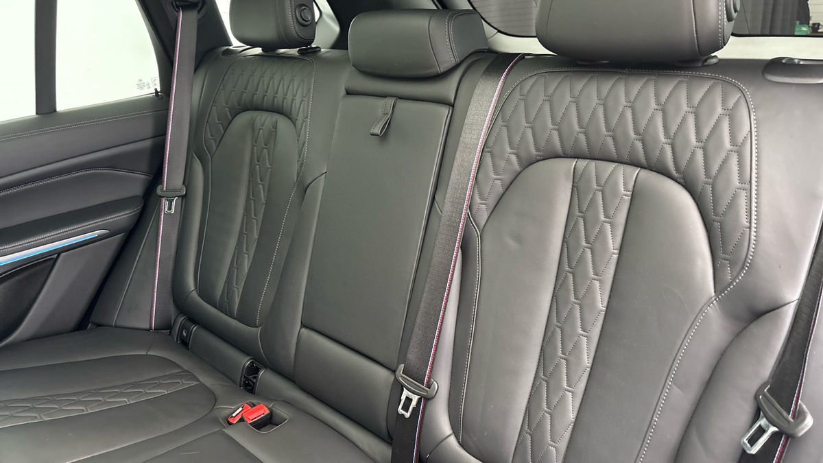BMW X5 Image 8