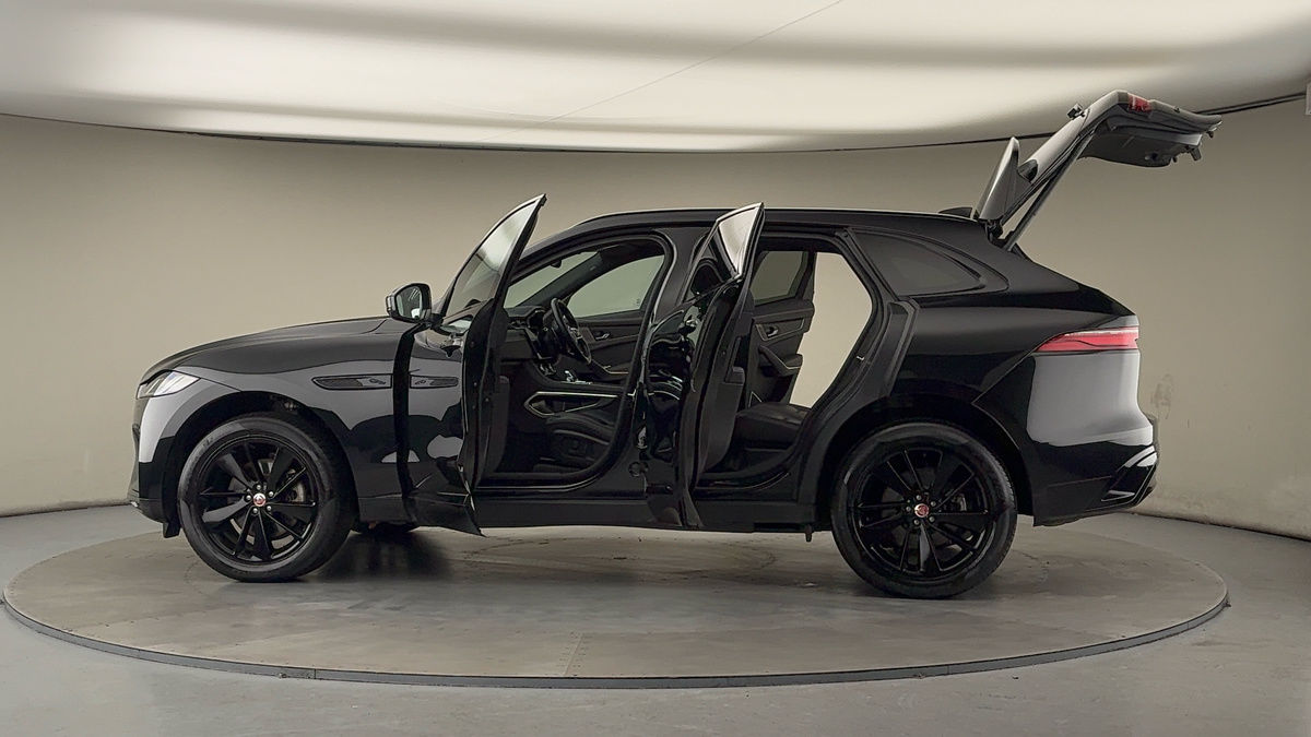 More views of Jaguar F-PACE