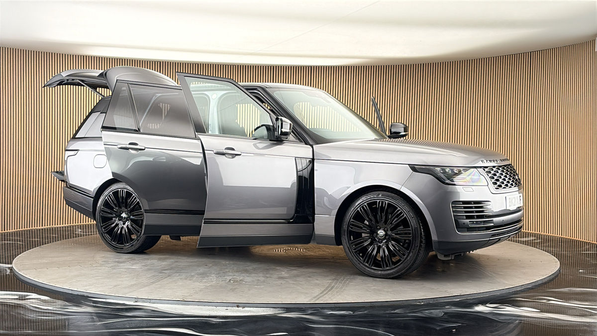 More views of Land Rover Range Rover