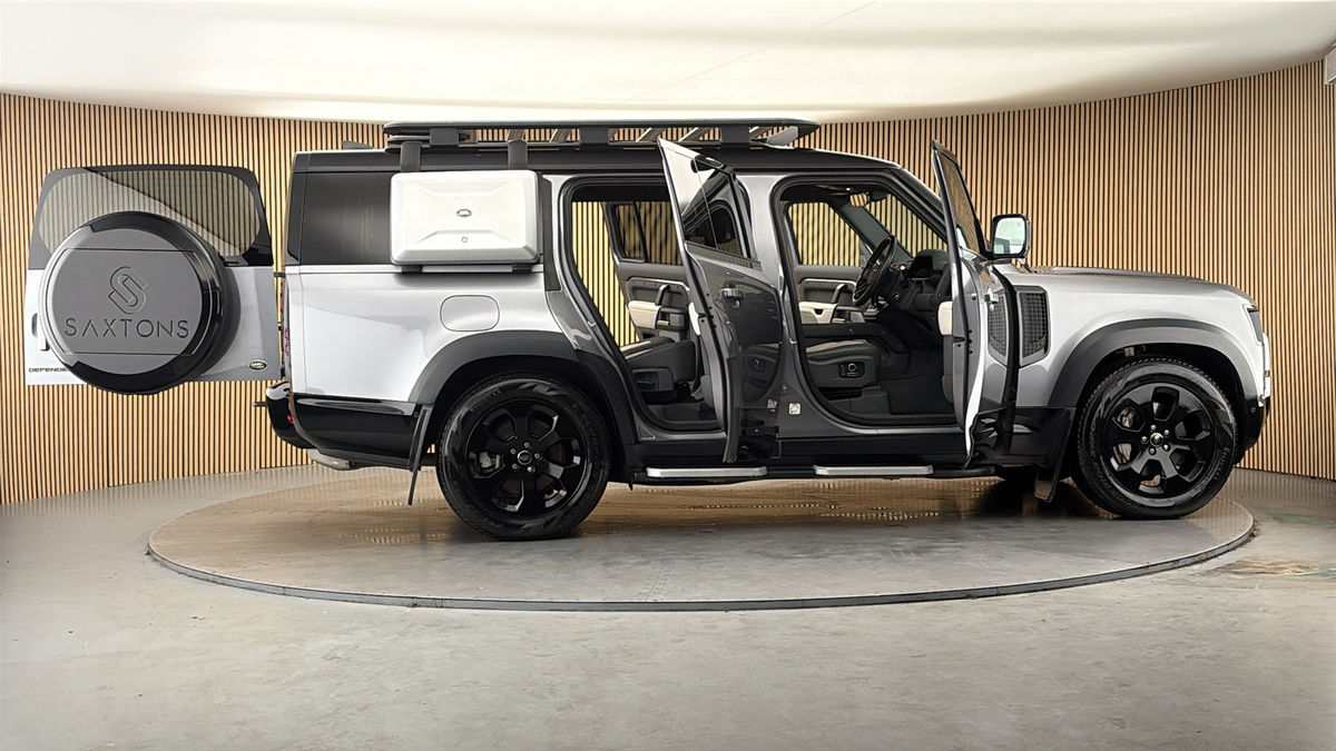 More views of Land Rover Defender 130