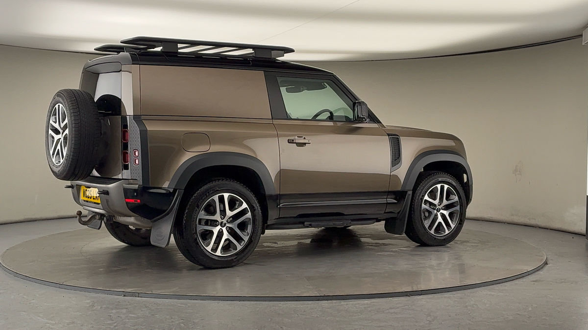 More views of Land Rover Defender 90