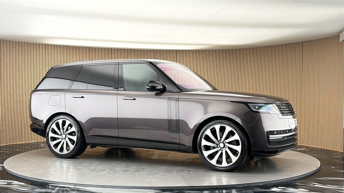 More views of Land Rover Range Rover