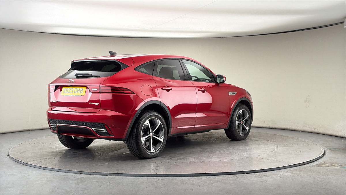 Jaguar E-PACE Image 21