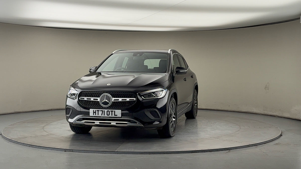 More views of Mercedes-Benz GLA