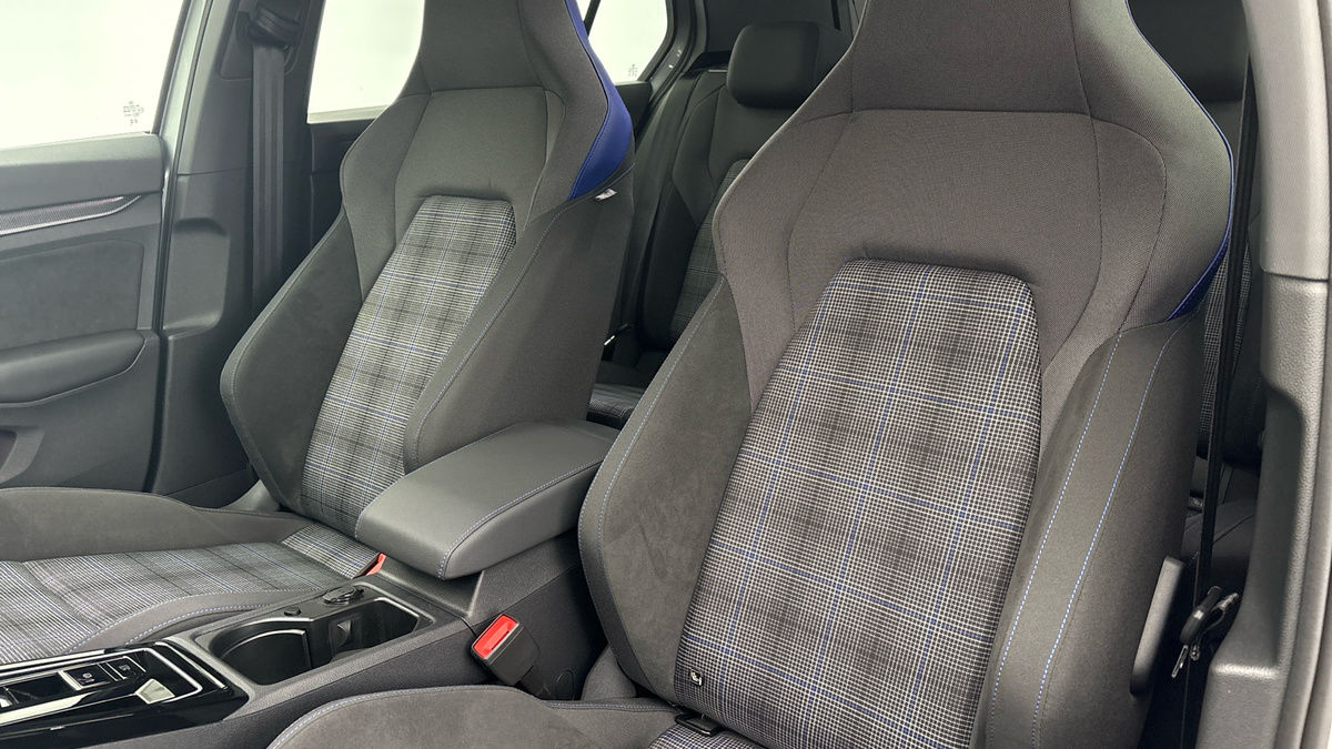 Volkswagen Golf Image 7