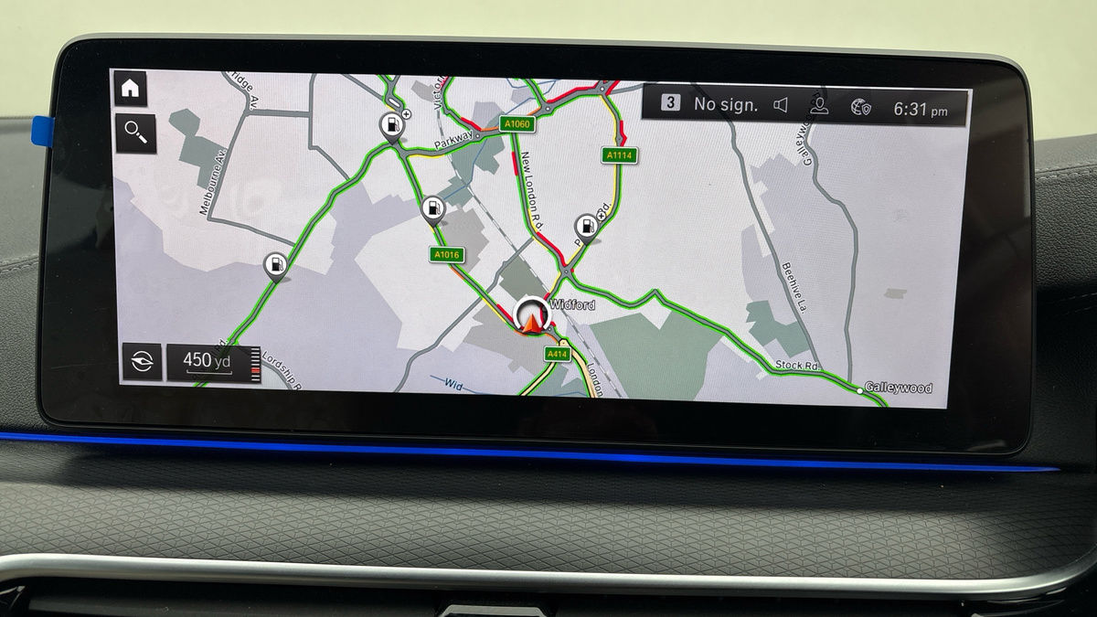 BMW 5 Series Image 17