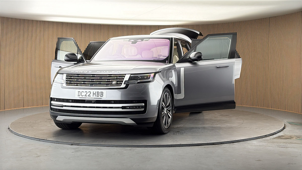 More views of Land Rover Range Rover