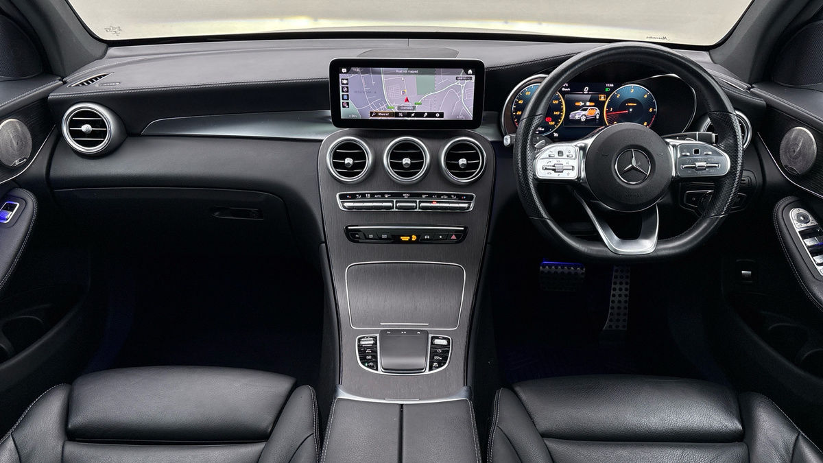 Mercedes-Benz GLC Image 12