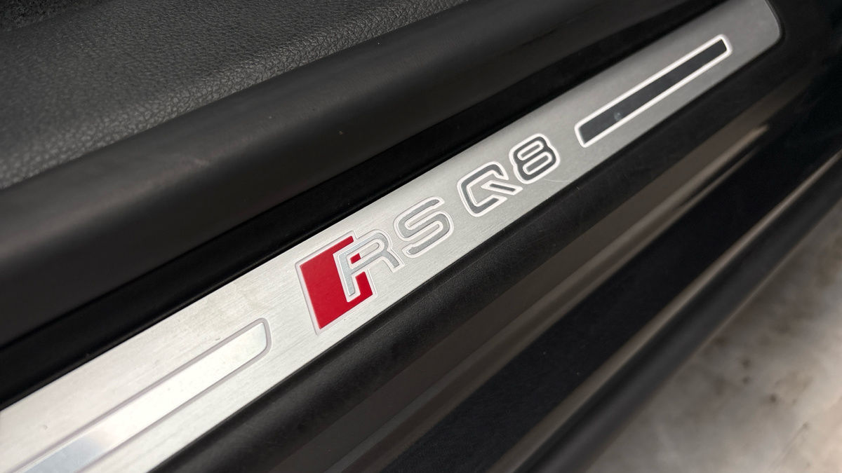 Audi RSQ8 Image 25