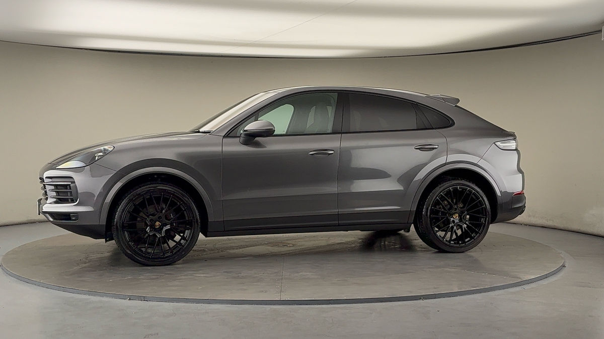 More views of Porsche Cayenne