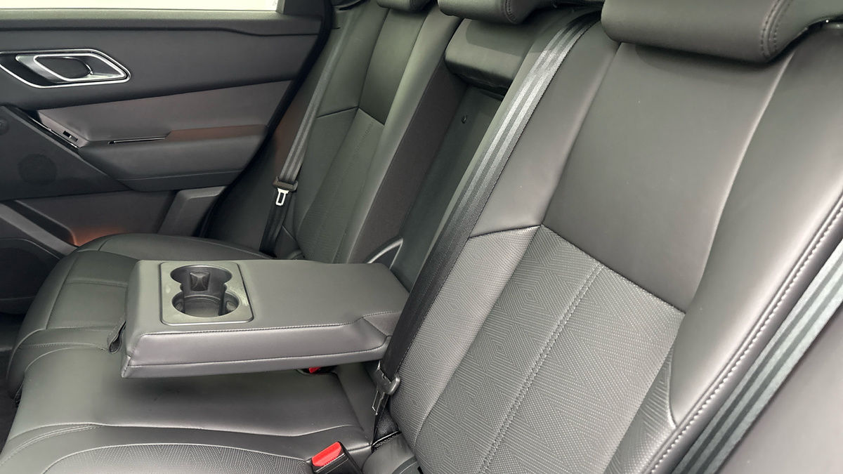 Land Rover Range Rover Velar Image 9