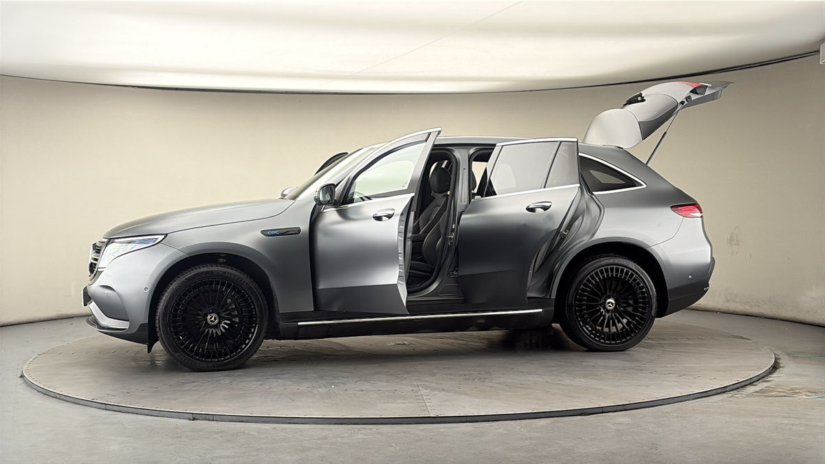 More views of Mercedes-Benz EQC