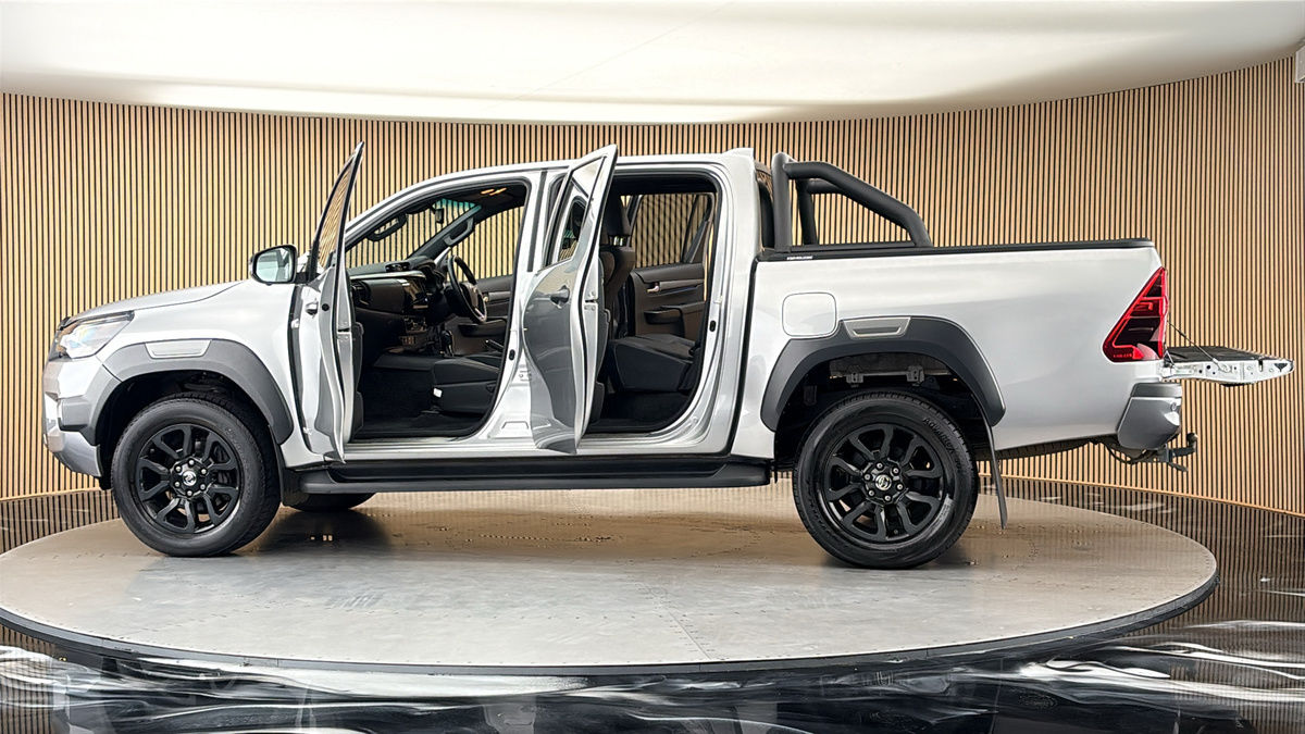 More views of Toyota Hilux