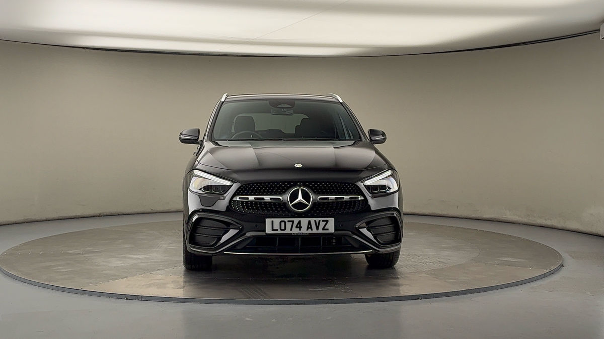 More views of Mercedes-Benz GLA