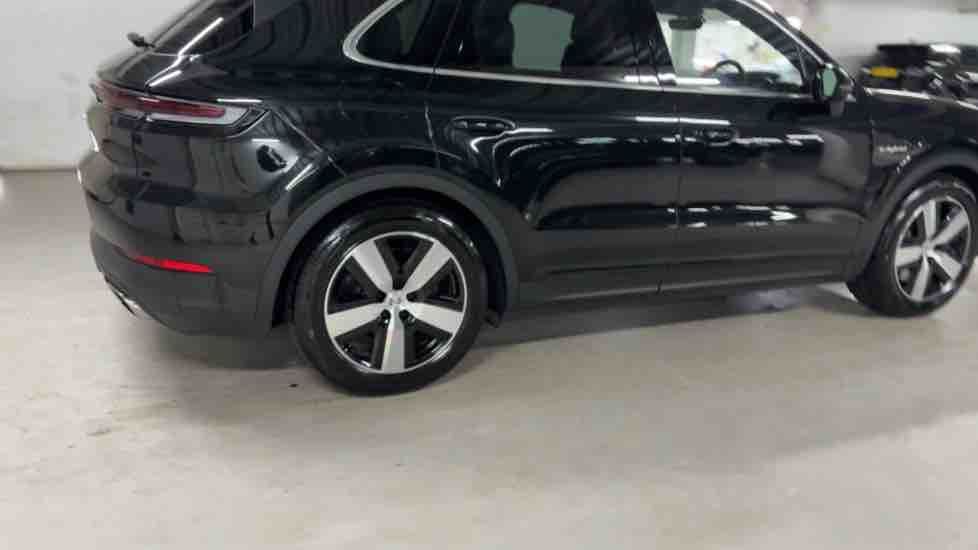 More views of Porsche Cayenne