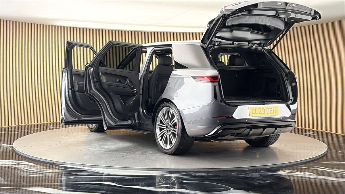 Land Rover Range Rover Sport Image 23