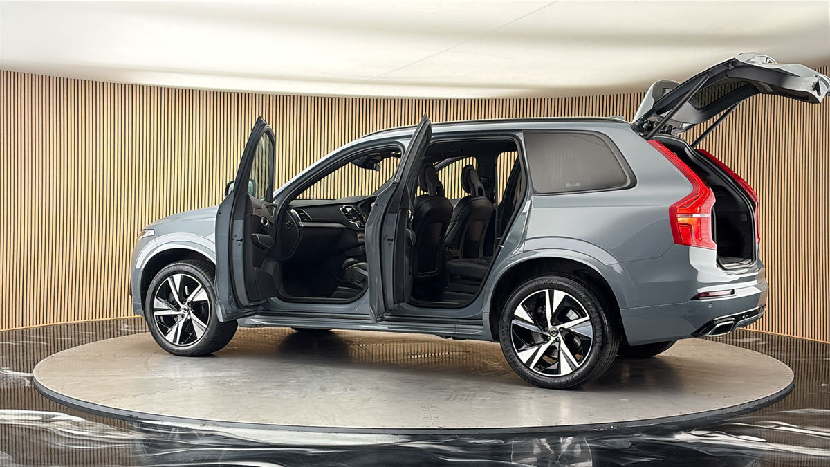 More views of Volvo XC90