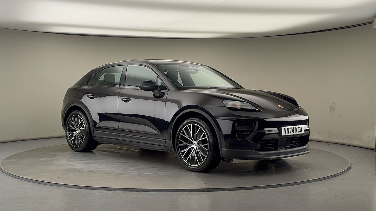 More views of Porsche Macan