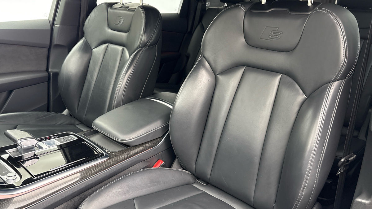 Audi Q7 Image 14