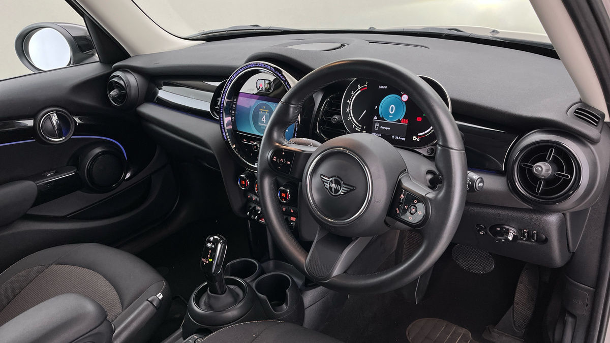 MINI Hatch Image 5