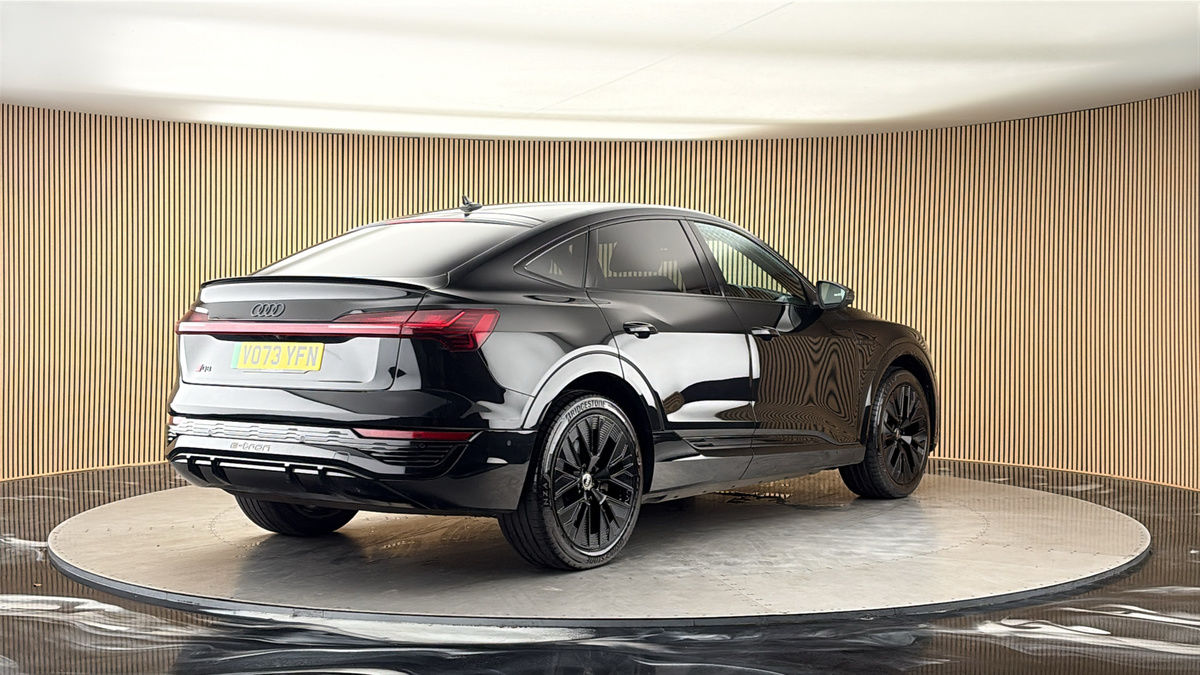 More views of Audi Q8 e-tron