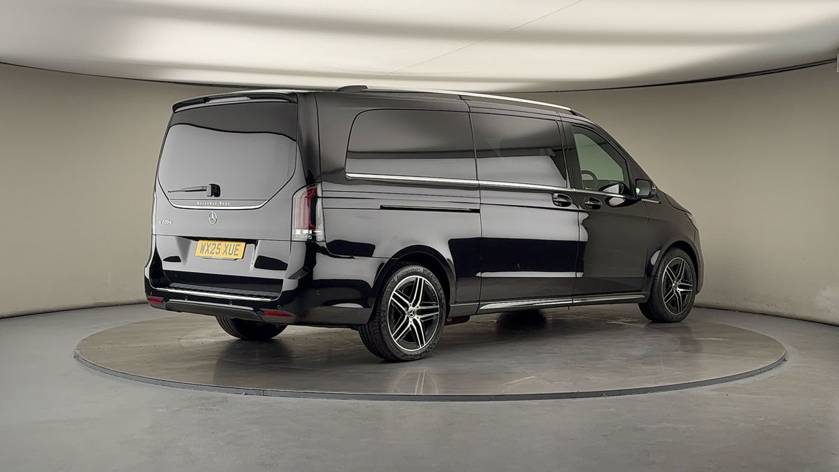 Mercedes-Benz V Class Image 21