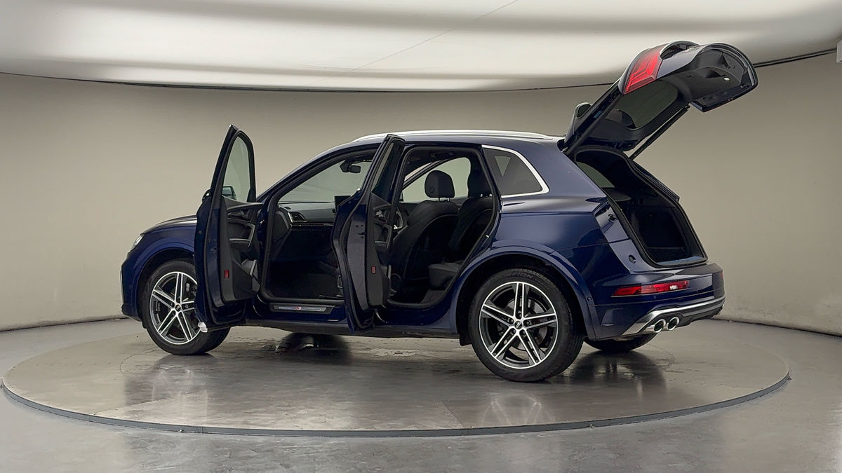 More views of Audi SQ5