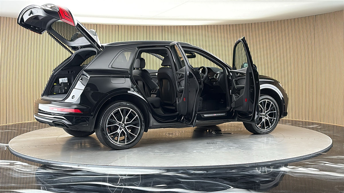 More views of Audi Q5