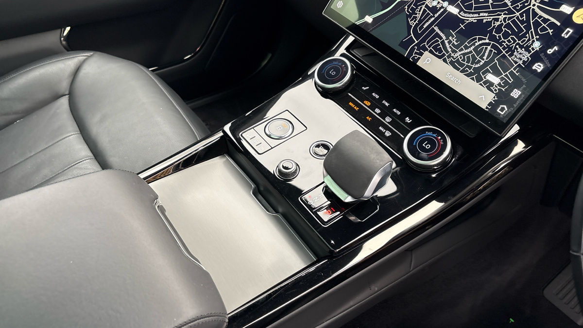 Land Rover Range Rover Sport Image 18