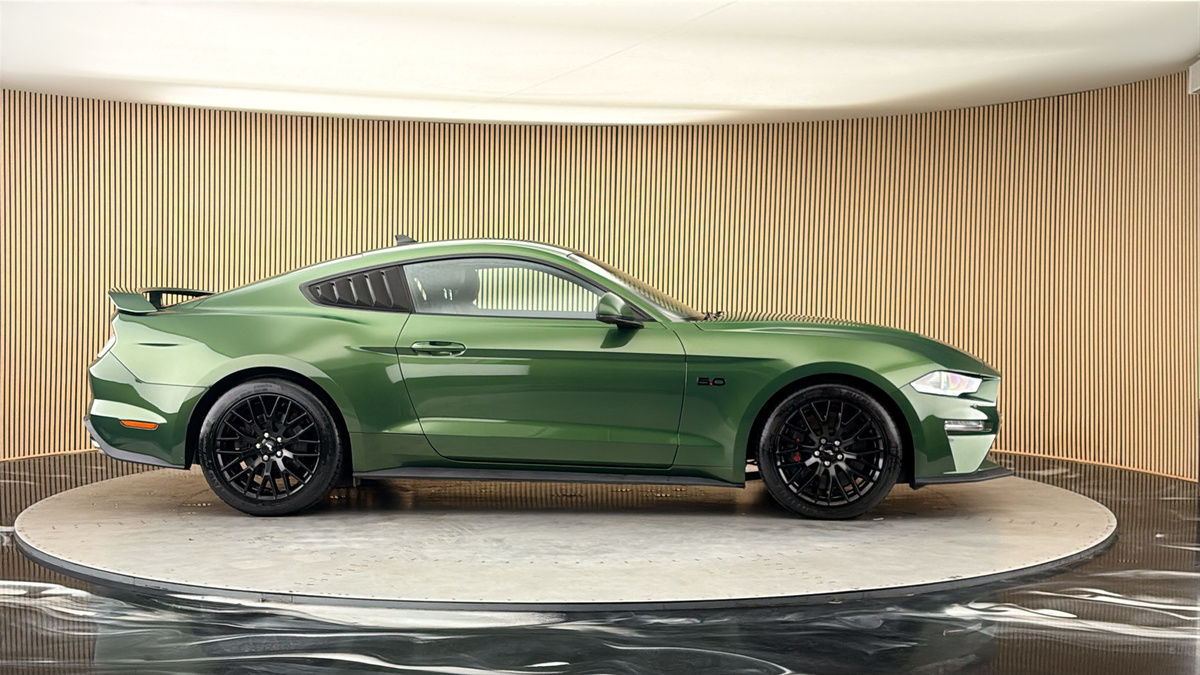 More views of Ford Mustang