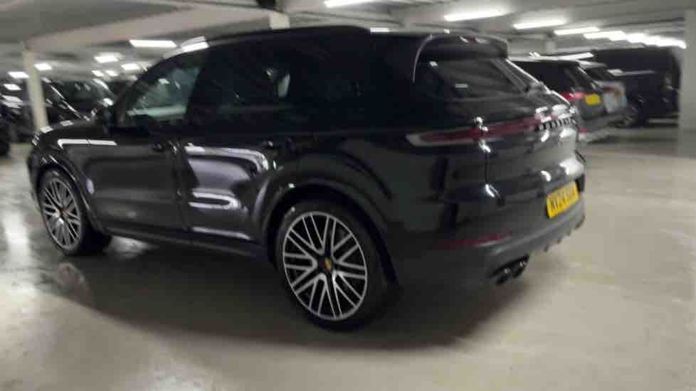 More views of Porsche Cayenne