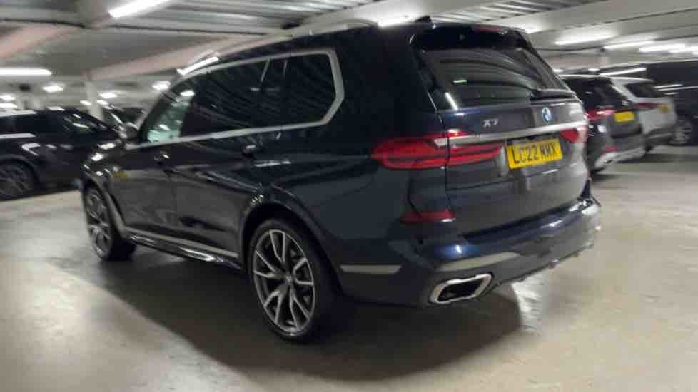 More views of BMW X7
