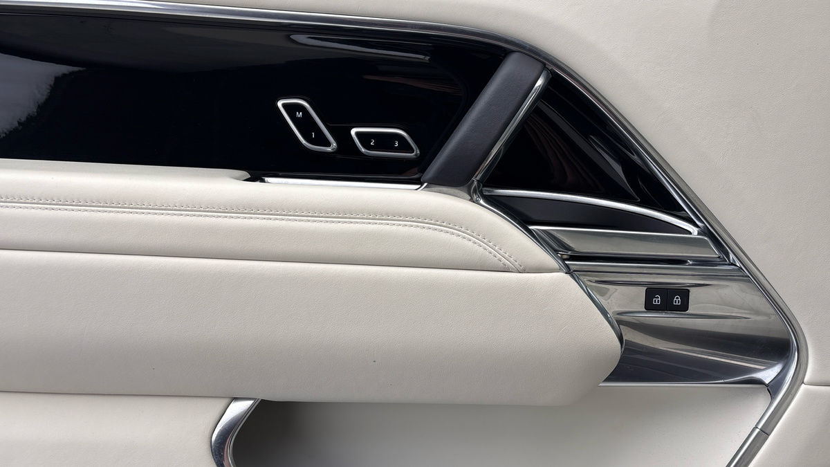 Land Rover Range Rover Image 19